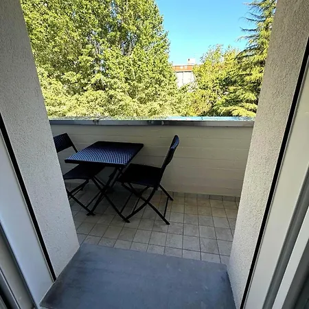 Essenza -