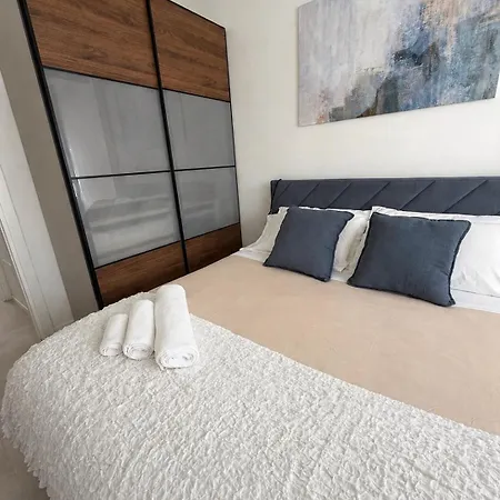 Apartamento Essenza - *